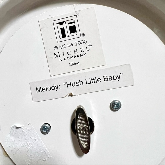 Michel and Co Y2K Vintage music box Hush Little Baby Giraffe Duck lullaby 7.5” - Picture 5 of 6